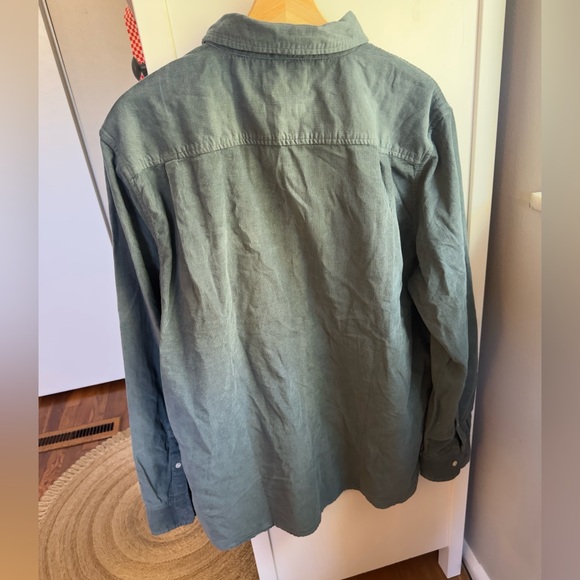 NWT Wellen Teal Corduroy Button Down Shirt. 100% Cotton. Size XL. Slim Fit. - Picture 8 of 9